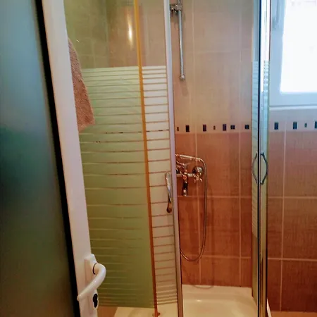 Vip Svetlana 아파트 라브다